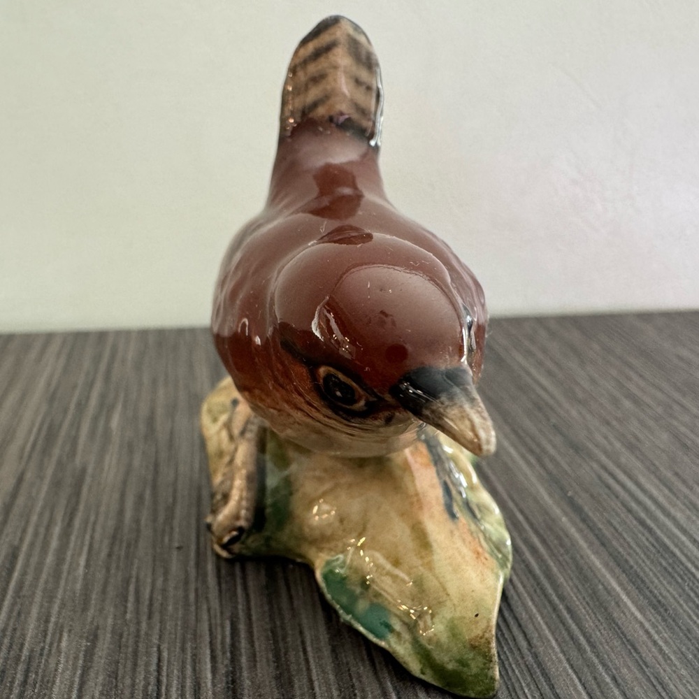 Beswick Wren #993 Bird Figurine Made in England Vintage Ceramic 2.5”
